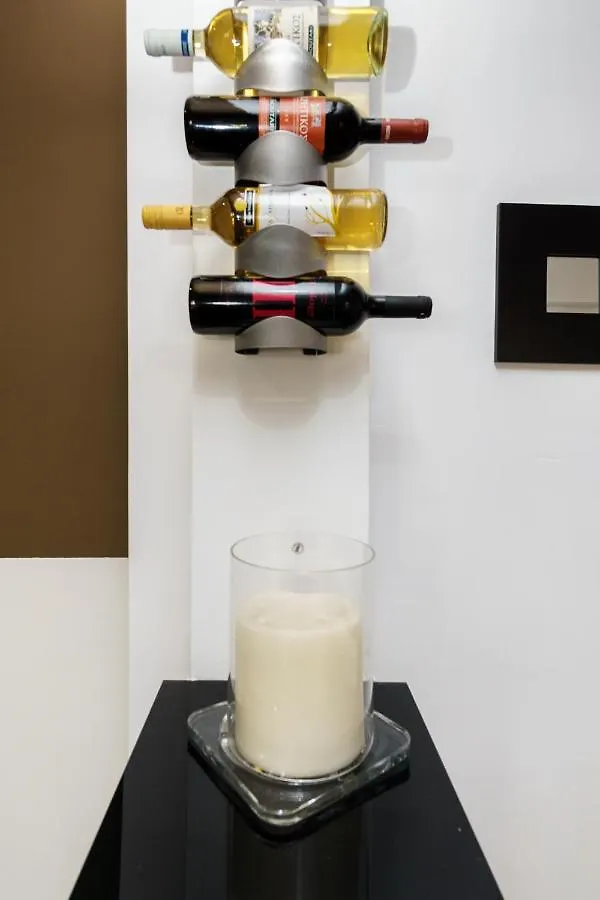 C.8 Indigo&Leon #Suite_In_City_Center Thessaloniki